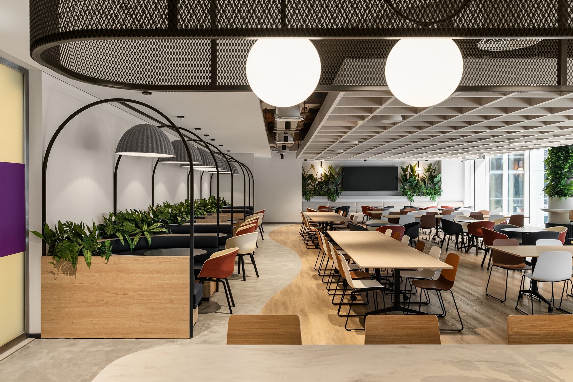 Atkins HQ – Dubai - Gallery Image 1 Atkins HQ – Dubai office furniture project gallery image 1 - Dubai