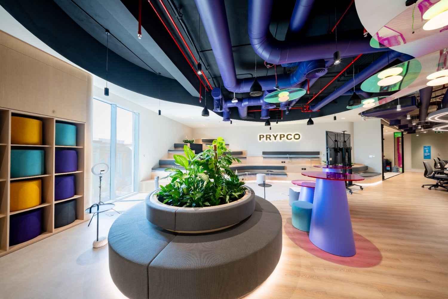 PRYPCO - Head Office - Sheikh Zayed Rd - Dubai office furniture project gallery image 8 - Dubai